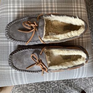 Women’s UGG slippers